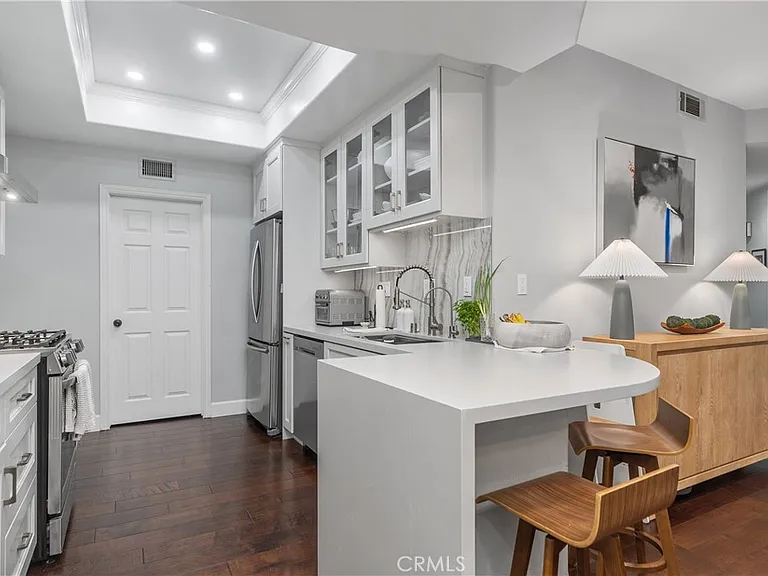 66 Baycrest Ct — Photo 16