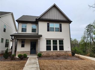 5553 Shallow Branch Dr, Flowery Branch, GA 30542