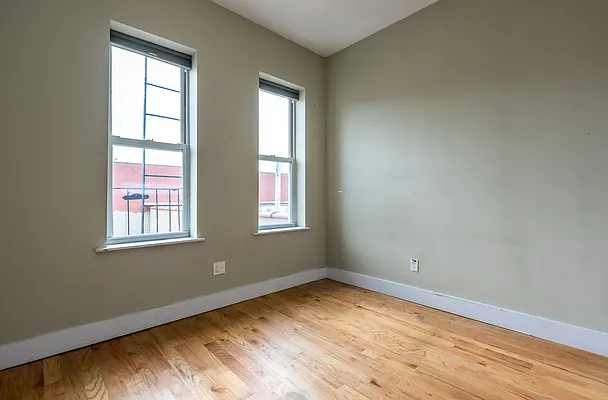 Rented by Nooklyn NYC LLC | media 25