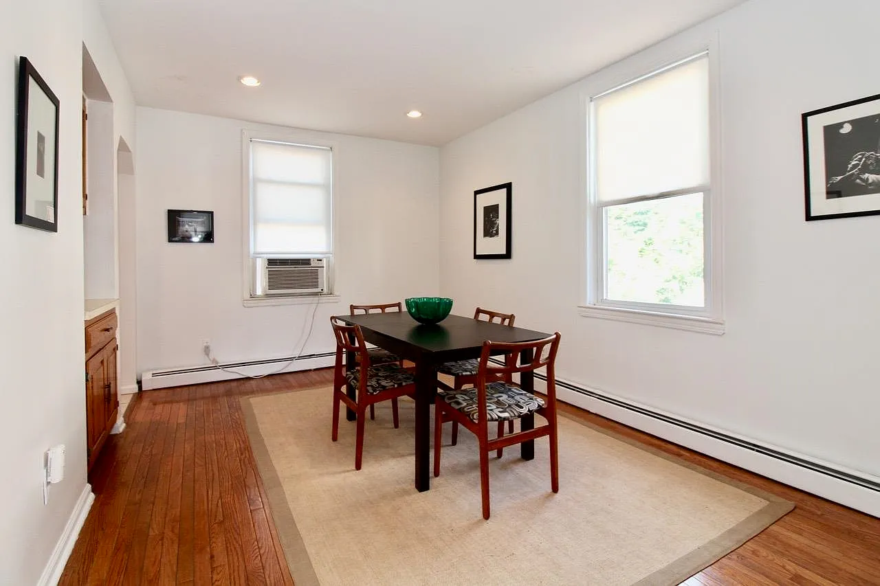 2 bed, 2.0 bath, $2,548 — Photo 3