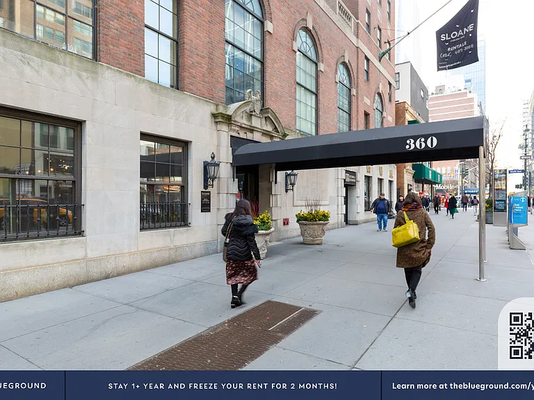 360 W 34th St #12W — Photo 17