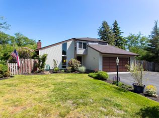 33706 Westshore Ln, Warrenton, OR 97146