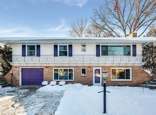 140 15th Ave NW, New Brighton, MN 55112