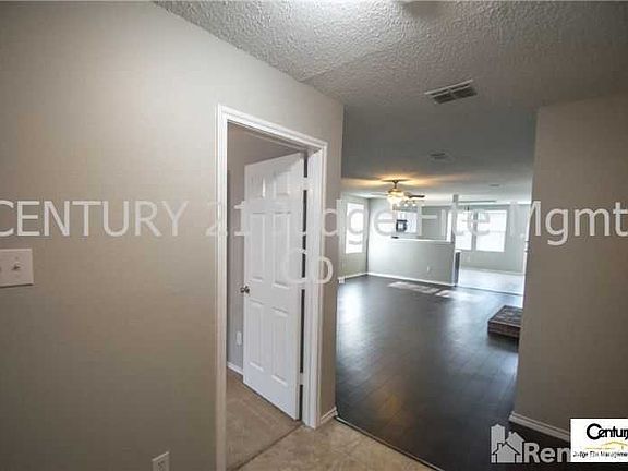 3rd image of 3524 Lipizzan Dr