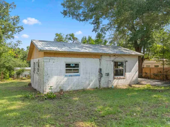 420 Forrest St, Cantonment, FL 32533