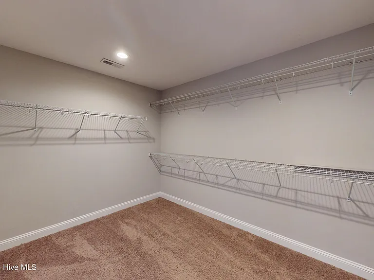 203 S Pine St — Photo 19
