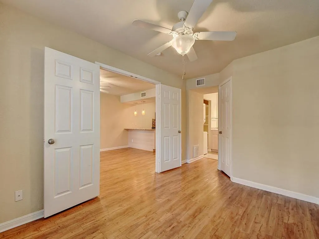 1 bed, 1.0 bath, 650 sqft, $1,250 — Photo 4