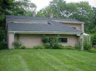 3009 Van Aken Blvd, Shaker Heights, OH 44120