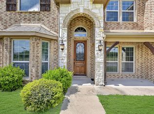 127 Lake Trail Dr, Red Oak, TX 75154