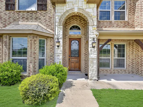 127 Lake Trail Dr, Red Oak, TX 75154