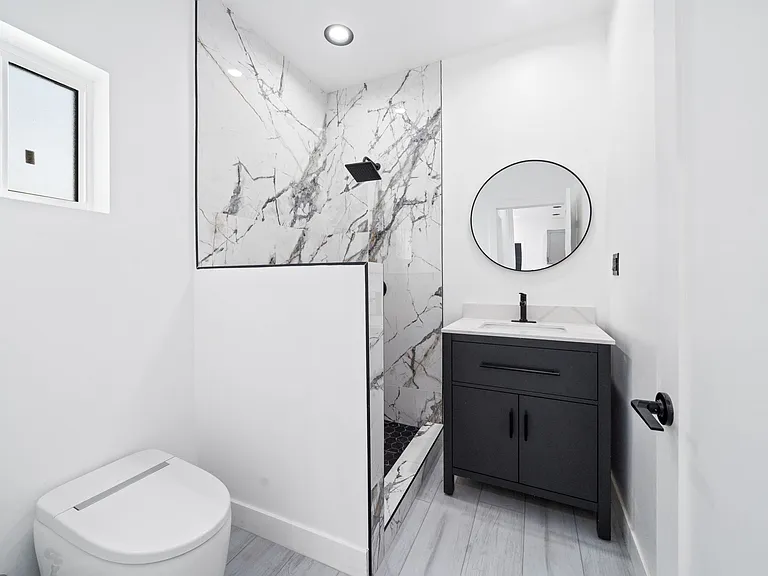 16602 Superior St — Photo 14