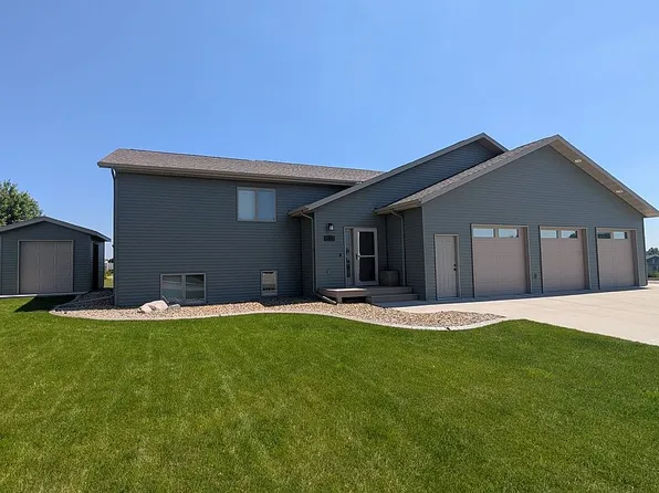 5000 39th Ave NW, Mandan, ND 58554