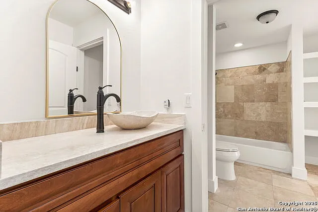 417 E Hildebrand Ave — Photo 25
