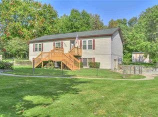 7628 Coon Hill Rd, Munith, MI 49259