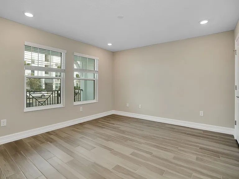 5351 Bridge St — Photo 17