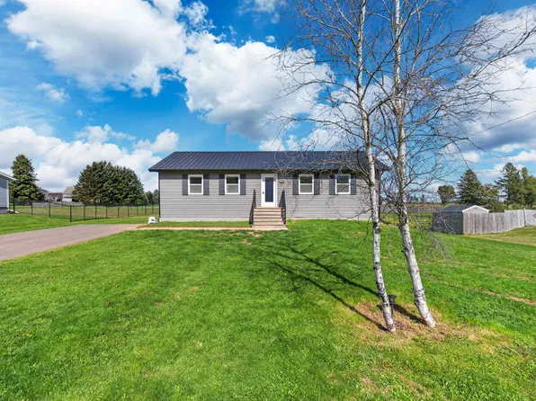 89 Kelly Dr, Miscouche, PE C0B 1T0