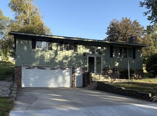 1308 Oak Dr, Montevideo, MN 56265