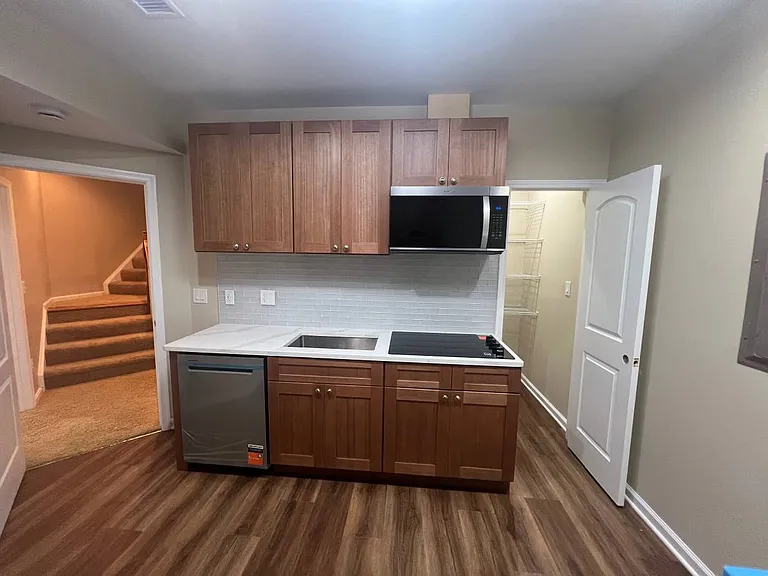 7710 Huntsman Blvd #BASEMENT — Photo 6