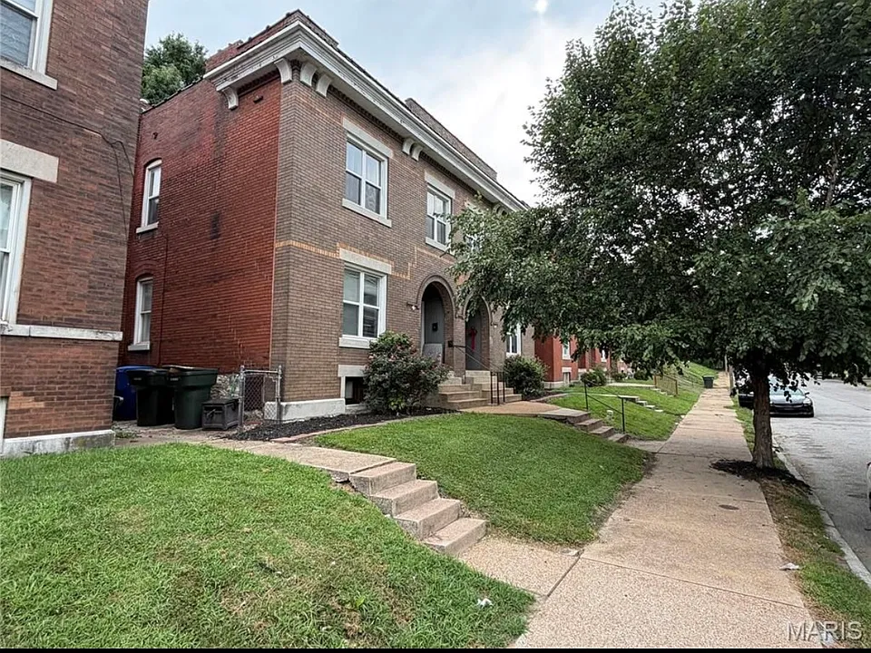 3004 Henrietta St #DOWNSTAIRS
