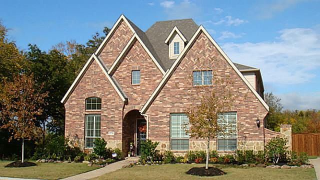 1st image of 2735 Waverley Dr