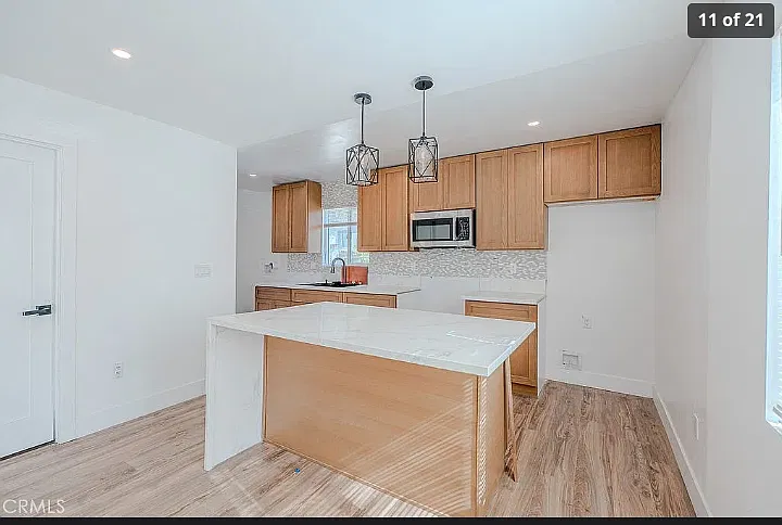 3 bed, 1124 sqft, $3,500 — Photo 4