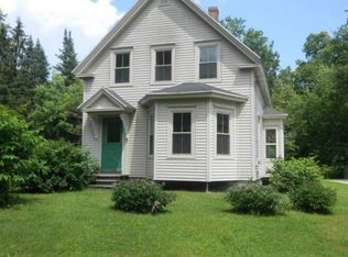 20 Lamprey St, Newmarket, NH 03857