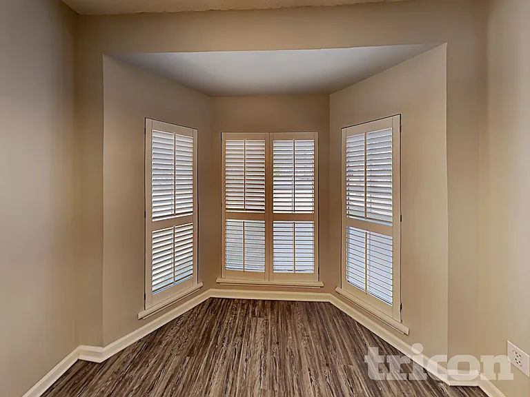 110 Fawnhill Ct — Photo 10