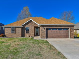 971 Brookside Dr, Marshfield, MO 65706