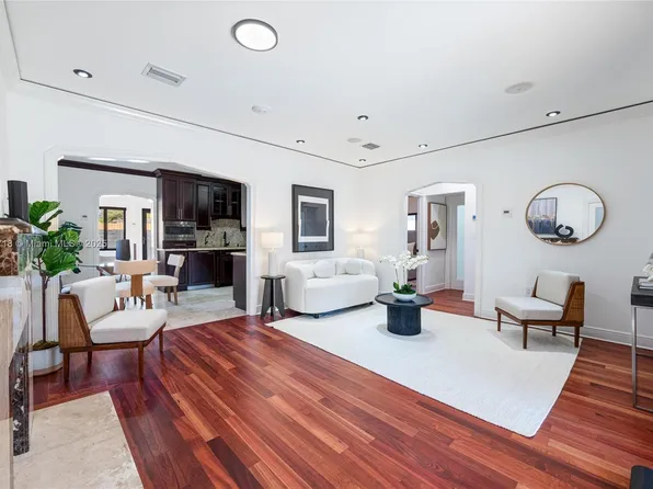 3069 SW 21st St, Miami, FL 33145