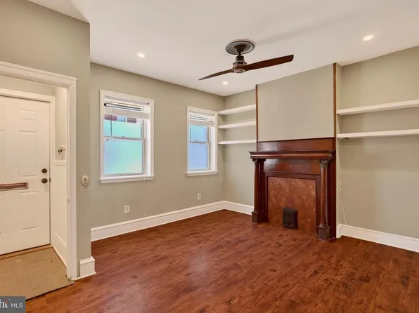 2324 E Hagert St, Philadelphia, PA 19125