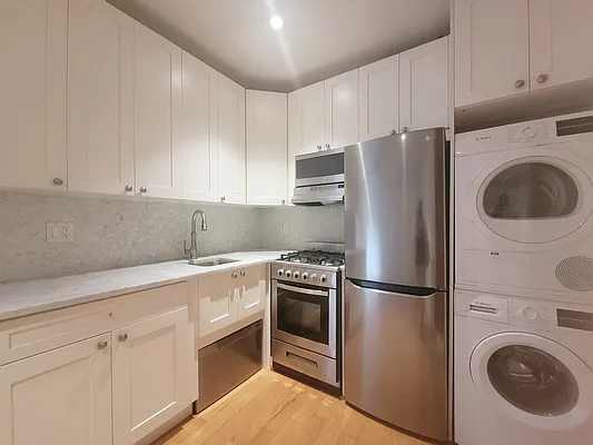 Rented by Compass | media 13