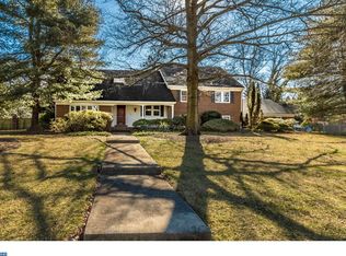 412 Sentinel Rd, Moorestown, NJ 08057
