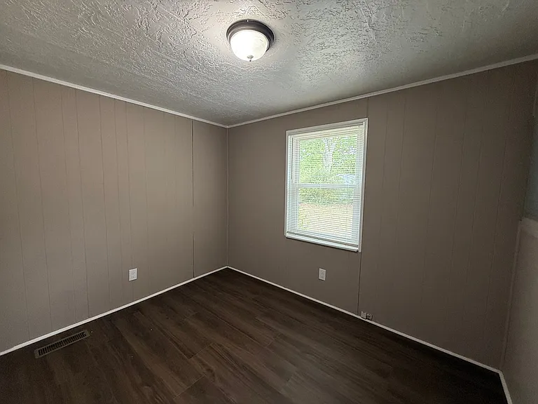 1509 State Highway 801 N — Photo 5