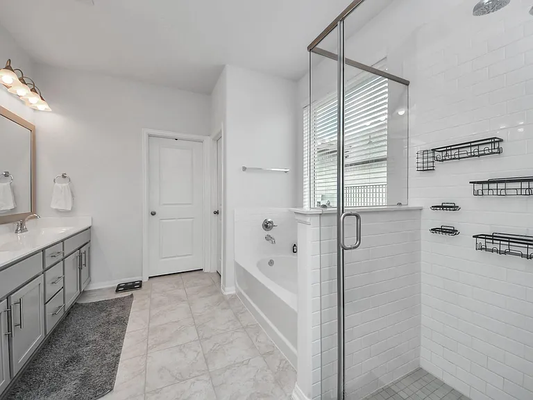1614 Sequoia Run Dr — Photo 29