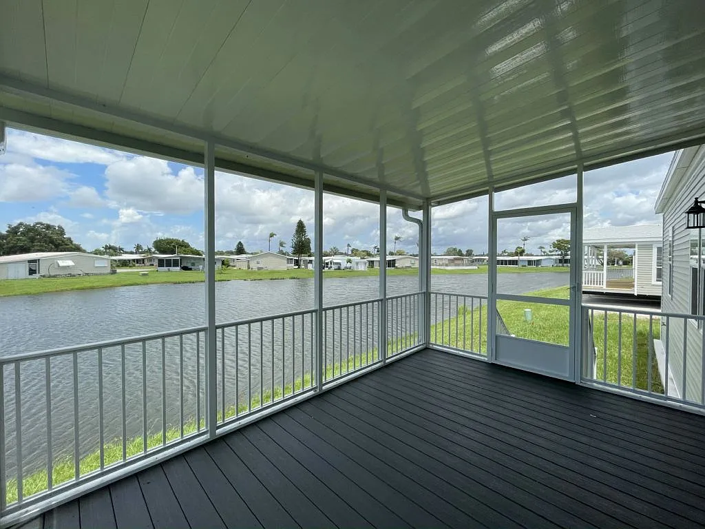 Building Photo - 3755 Vine Trl #14