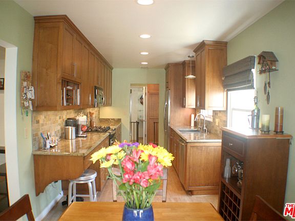 4th image of 10125 Valjean Ave