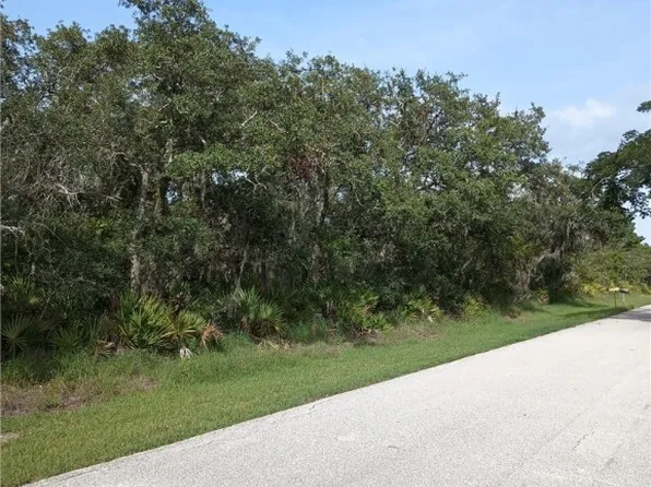 3041 Glacier Ave, Avon Park, FL 33825