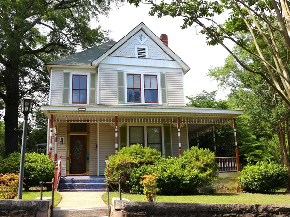 519 E 6th St, Anniston, AL 36207