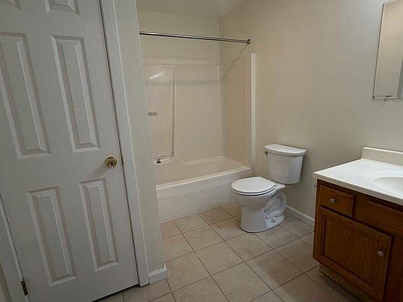5th image of 181 Northampton St #F