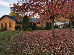 513 College View Dr, Blacksburg, VA 24060
