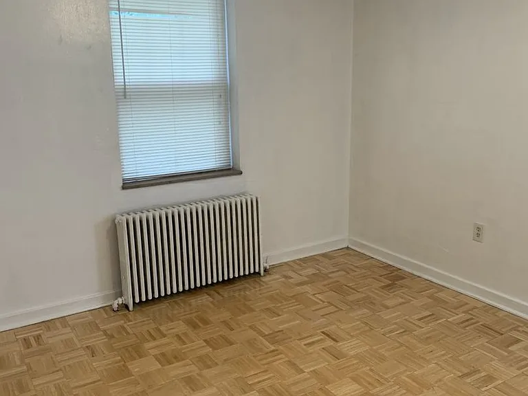 5506 Fifth Avenue — Photo 122