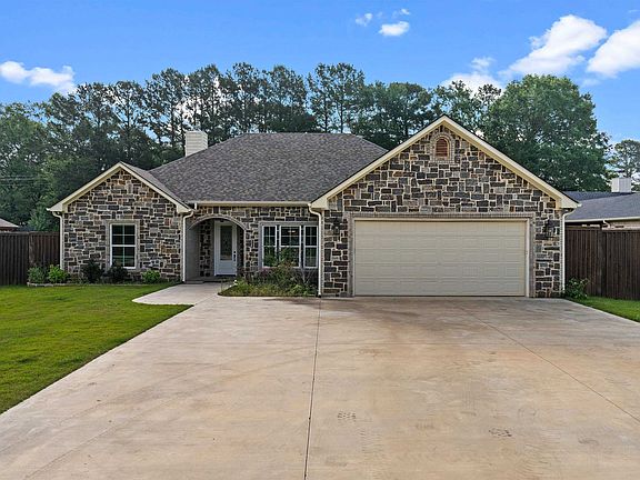5th image of 281 S Tracy Dr