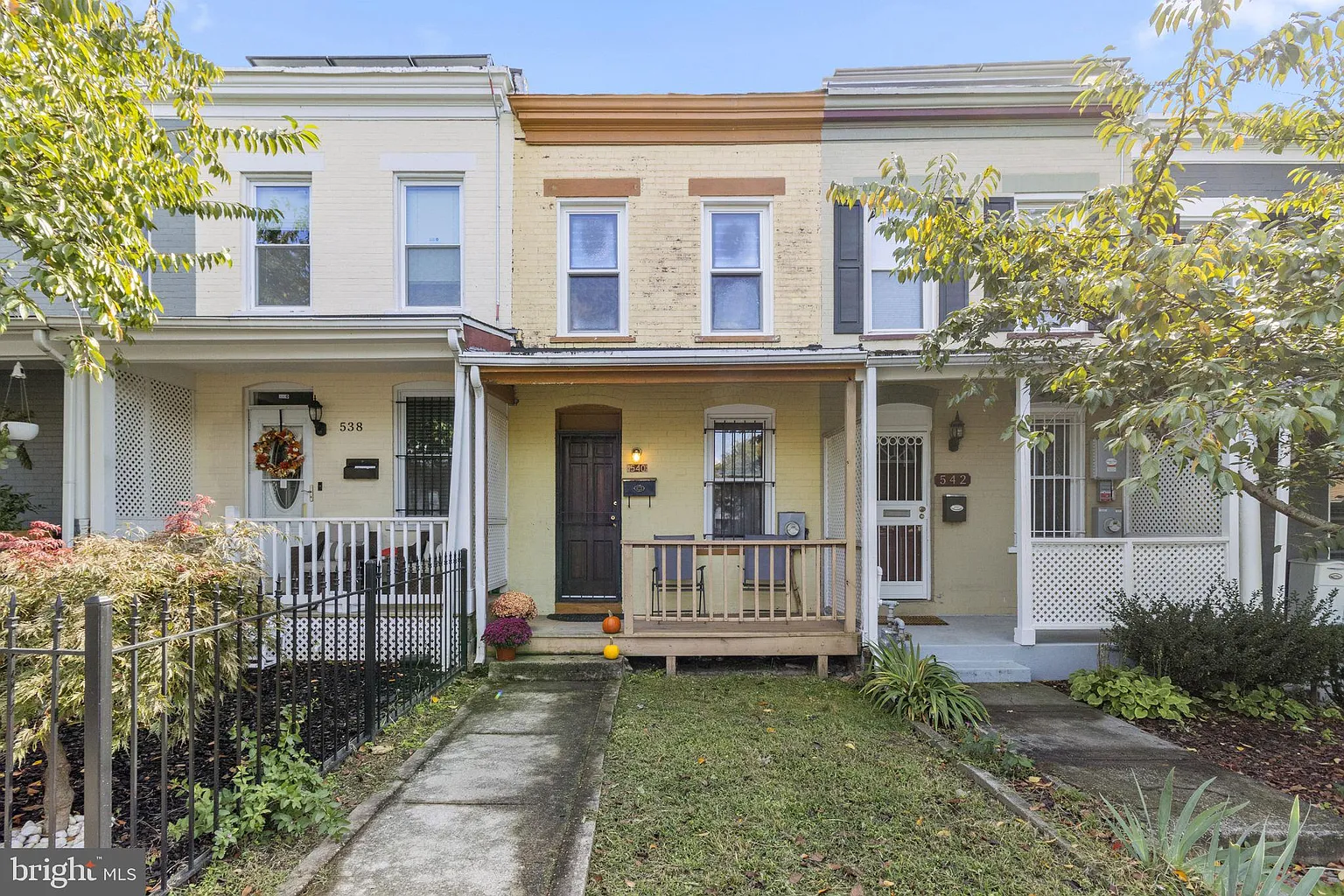 540 Newton Pl NW photo 1
