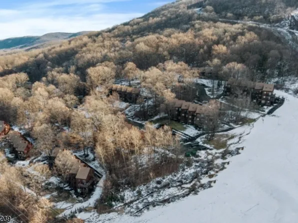 7 Deer Valley Ln #7, Vernon Twp., NJ 07462