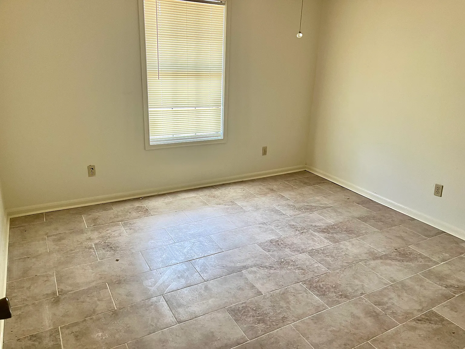 1 bed, 550 sqft, $695 — Photo 4