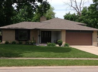 5731 Hunters Ridge Rd, Dayton, OH 45431