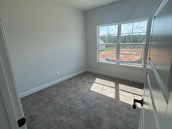 5th image of 278 Bay Meadows Drive
