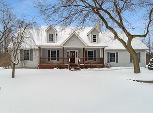 912 Mill St, Fenton, MI 48430