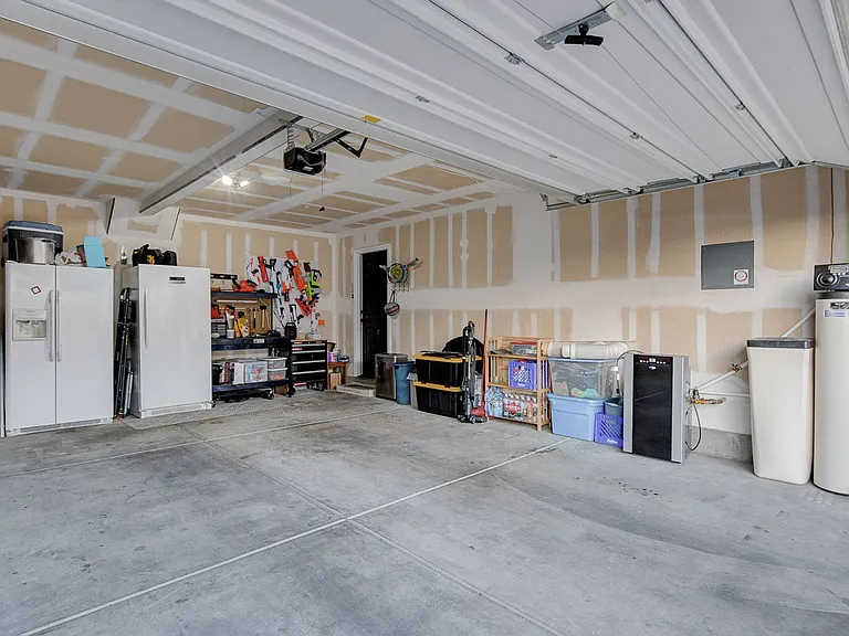 1045 Spotted Saddle St — Photo 50