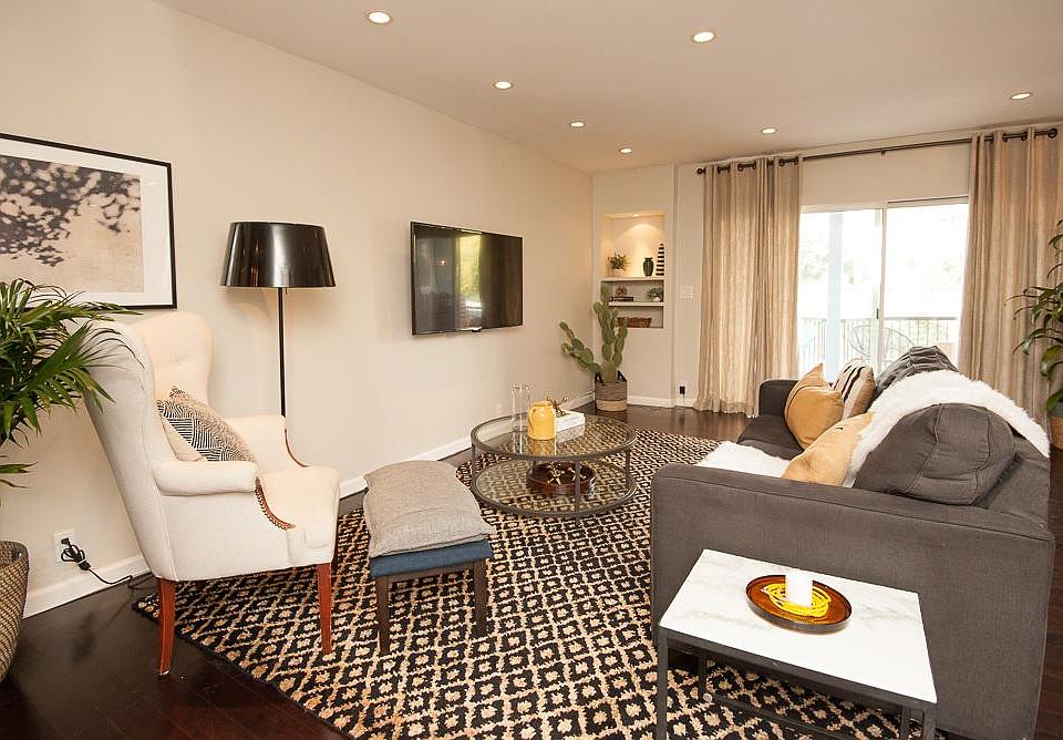 1st image of 7560 Hollywood Blvd APT 201